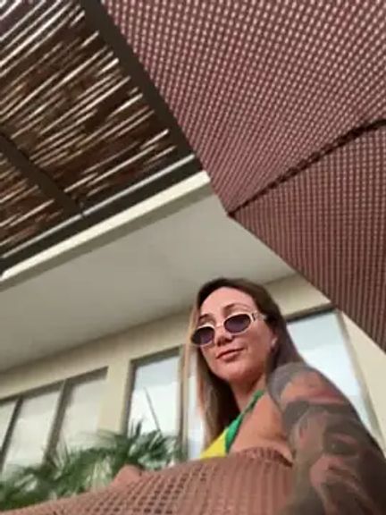 Nina_velvet01