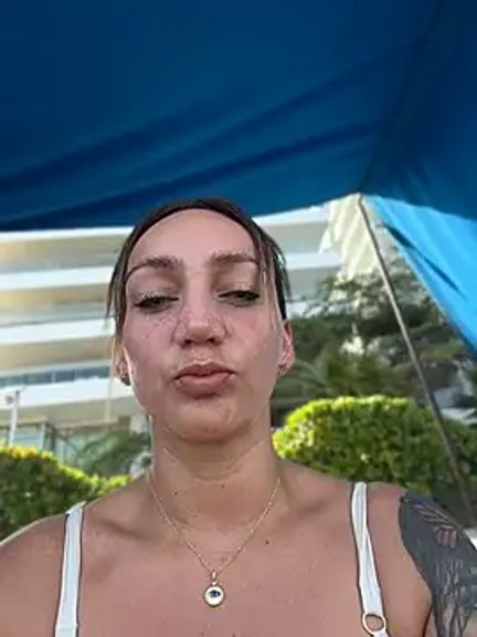 Nina_velvet01
