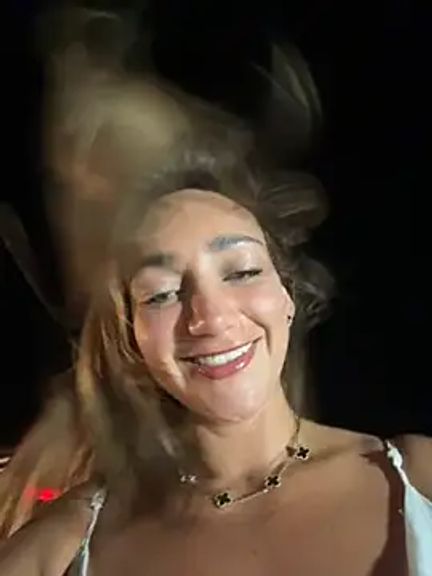 Nina_velvet01