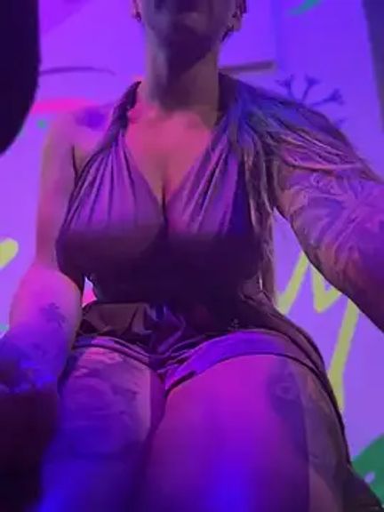 Nina_velvet01