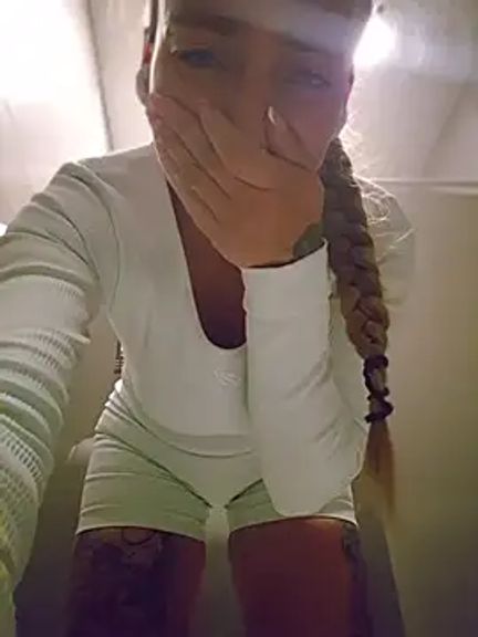 Nina_velvet01