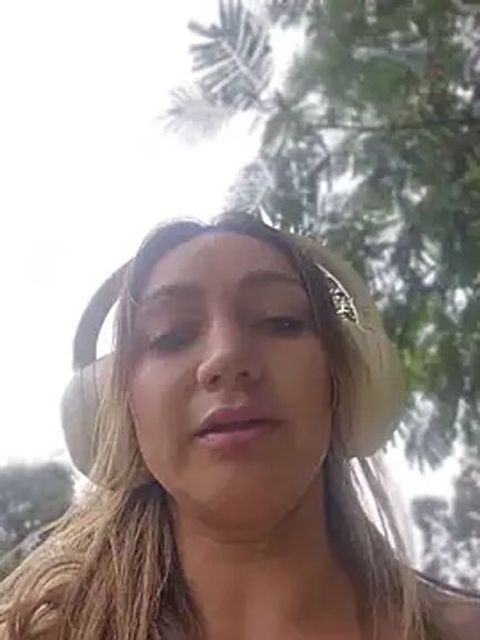 Nina_velvet01