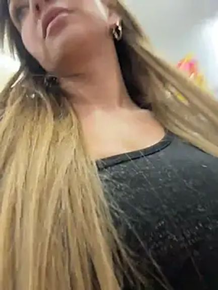 Nina_velvet01