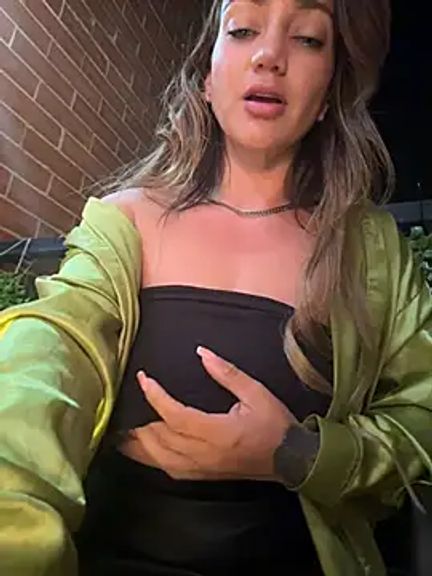 Nina_velvet01