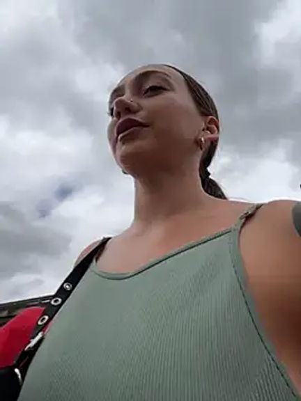Nina_velvet01