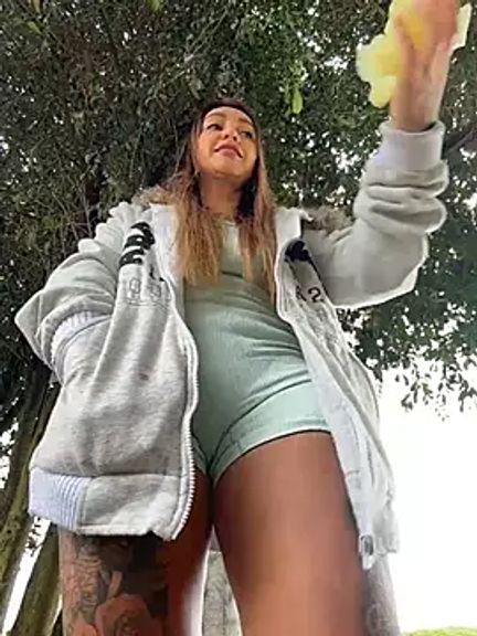 Nina_velvet01