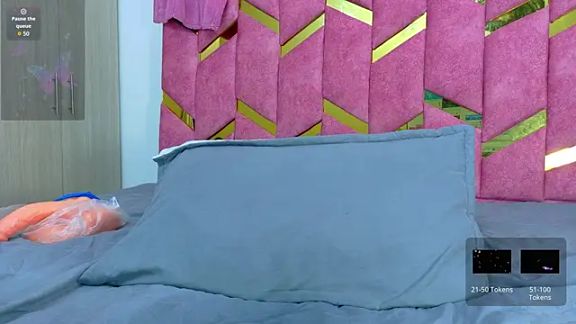hornyhousekeeper_