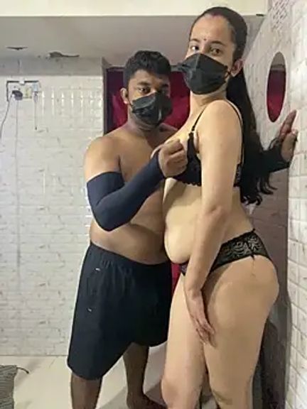 Pinky_hoti
