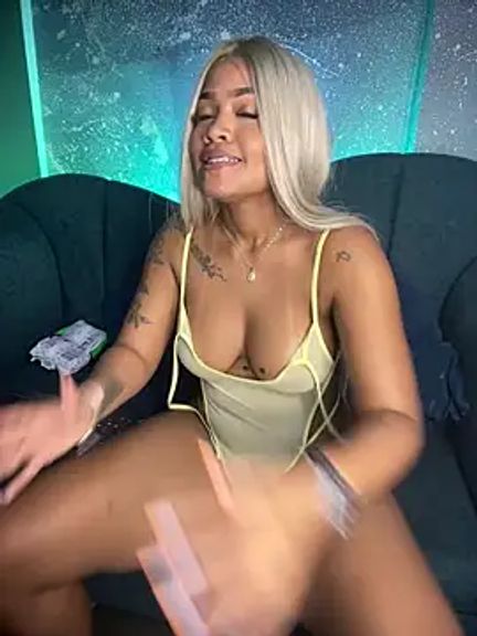 riri_brunnete