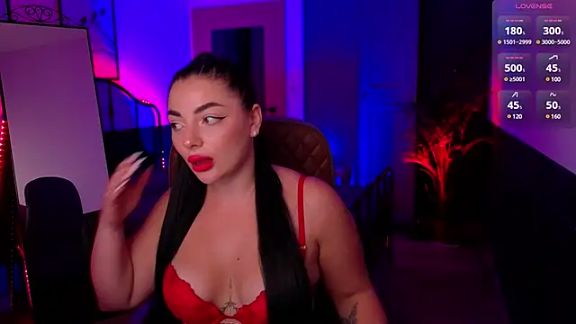 Nayna_Velvet