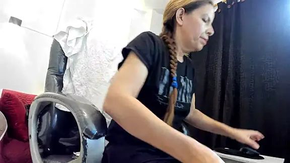 Milf_karlye