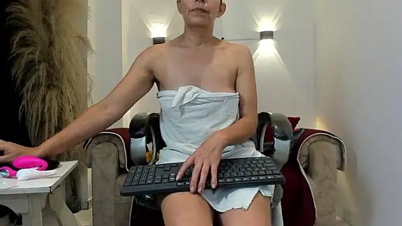 Milf_karlye