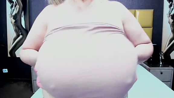 KiraLeila