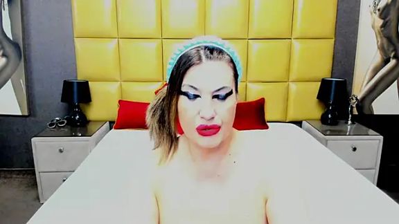 KiraLeila