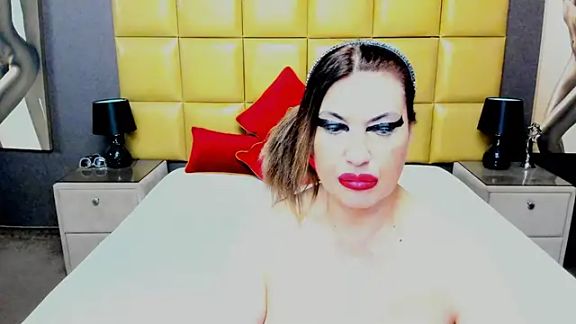 KiraLeila