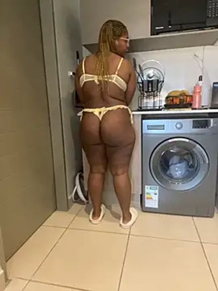 Thicke_phatass_dee