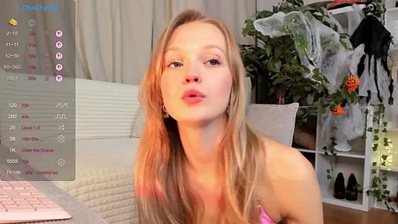 Kara_smalltits