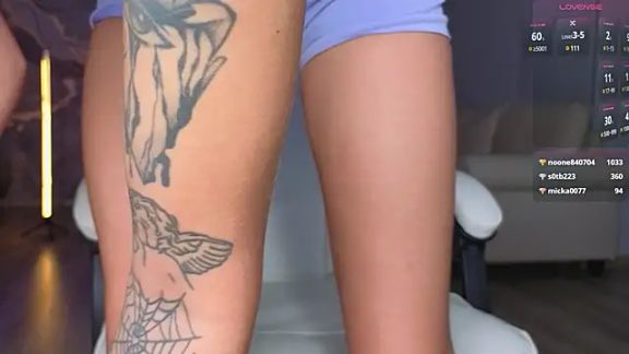 miss_long_legs