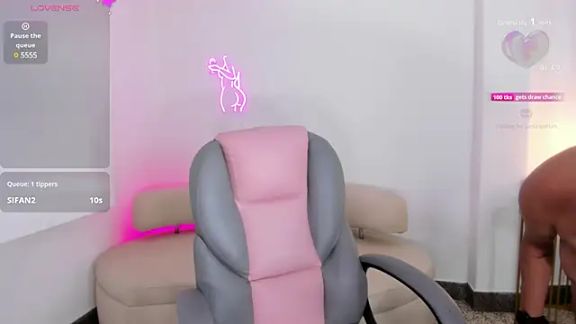 mia_everly