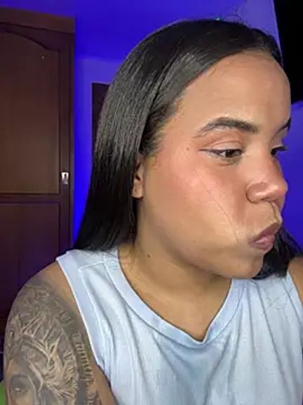 leila_22
