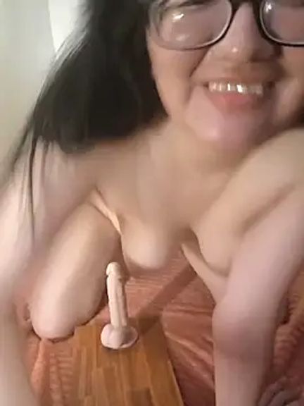 Latina_Lesly