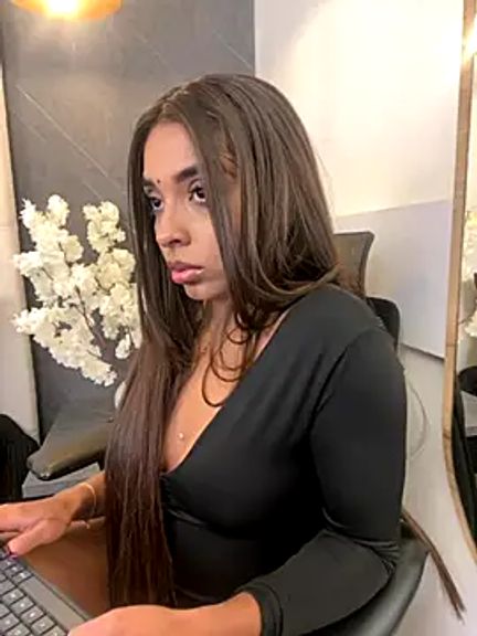 AnnyVega_