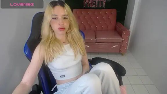 Alina_Lee_t