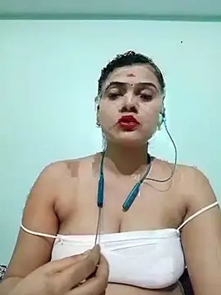 Kavya-Tiwari