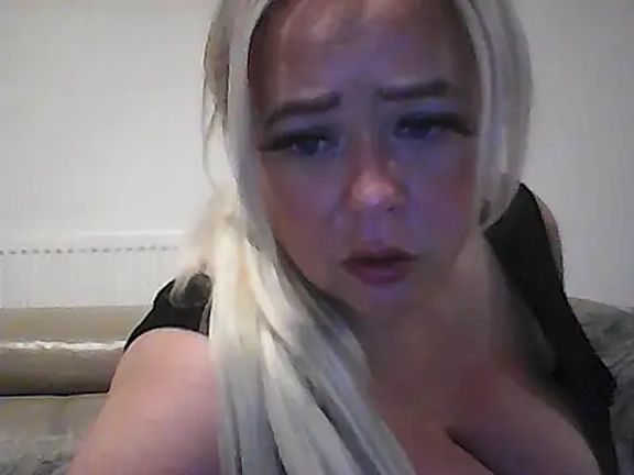 Busty_London_ParisX