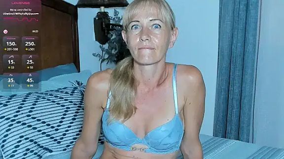 Christine_35