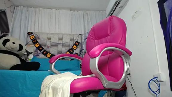 EMMA_SWEETT1