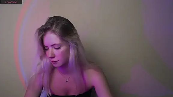 AliceHotty_