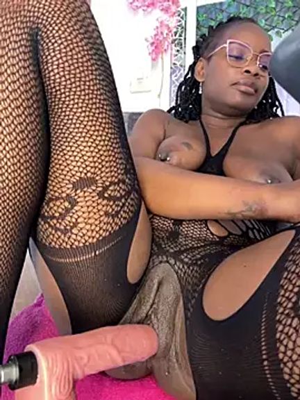 kendra_smiitch