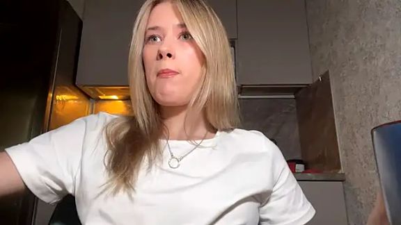 Ruby_Blonde_Photik