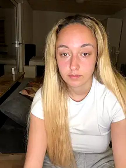 BlondBellaxxx