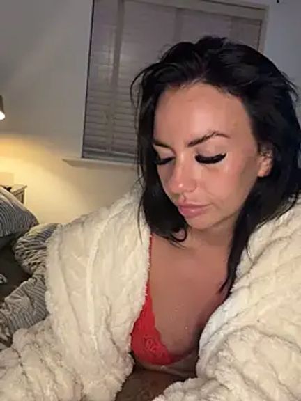 BELLABLACKXUK