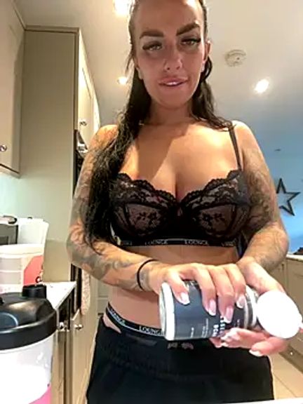 BELLABLACKXUK