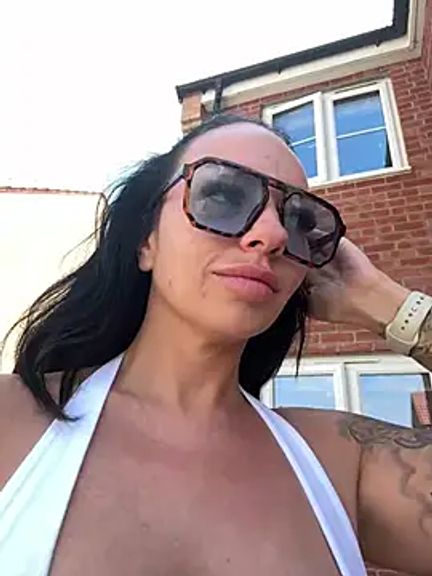 BELLABLACKXUK