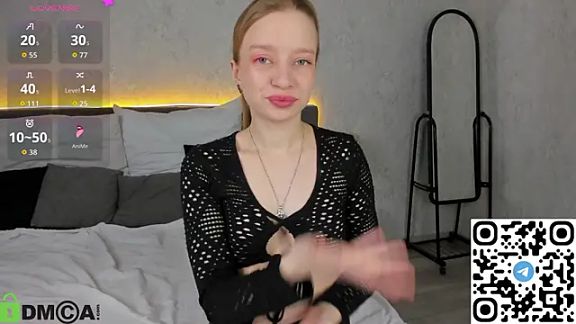 Michelle_Blond