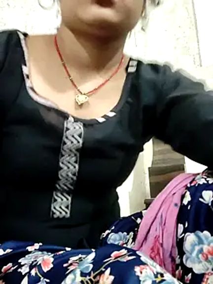 Hot_nena
