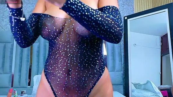 veronicaroose_