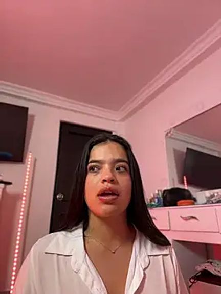 JuanitaMore01