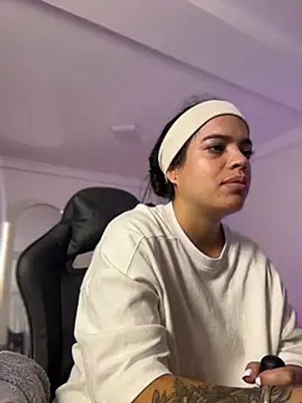 JuanitaMore01