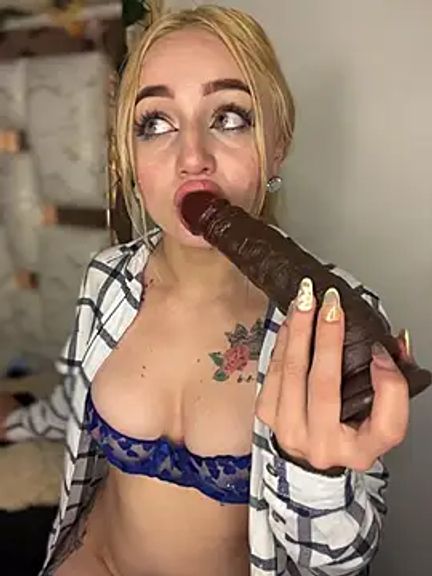 Sara_Sophia420