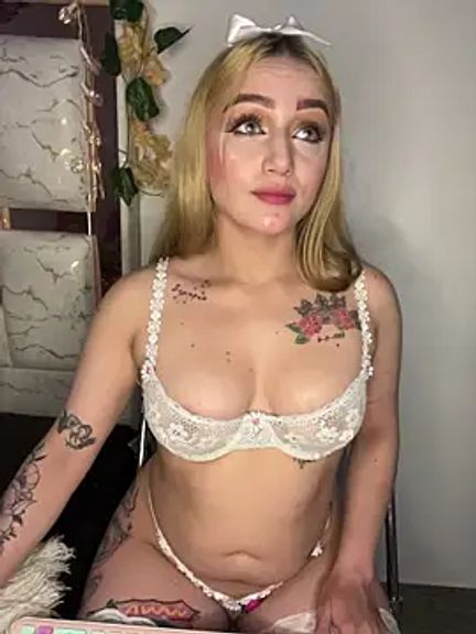 Sara_Sophia420