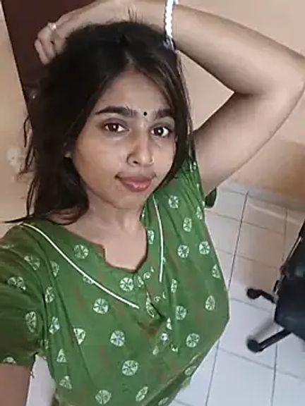 Cute-Simmi69
