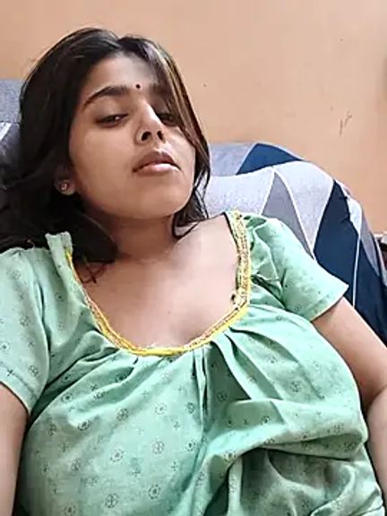 Cute-Simmi69