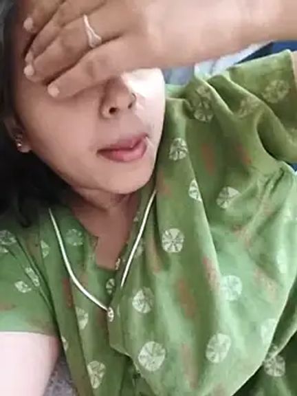 Cute-Simmi69