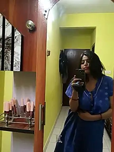 Cute-Simmi69