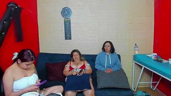 lesbiancuple